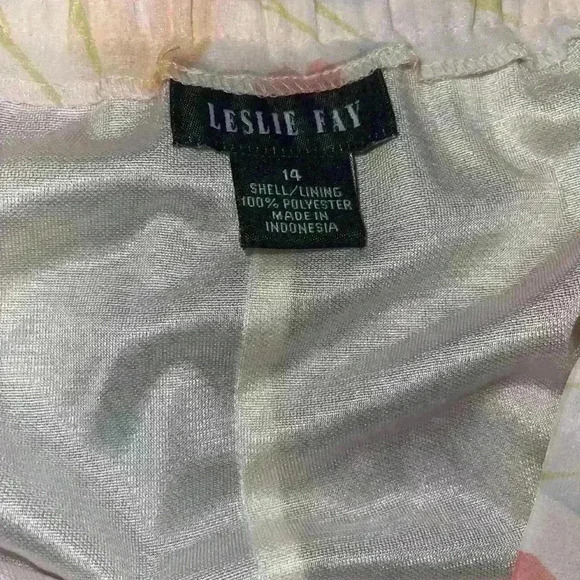 Off White Floral Print Skirt - Picture 3 of 3